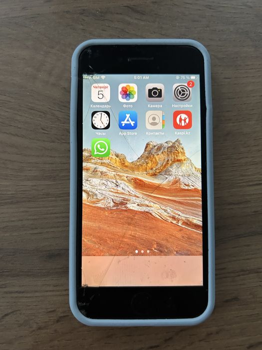 Айфон 7  в хорошем состояние