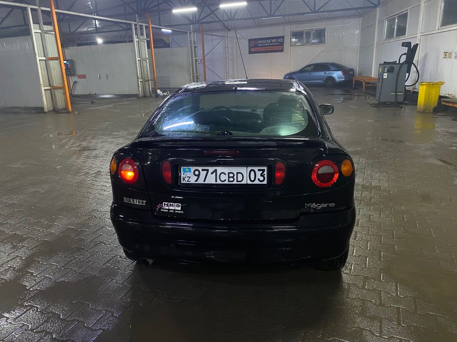 Renault megane coupe объем 2 литра 2000 года