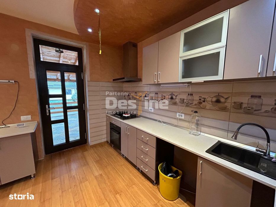 Casa cu piscina Fermelor 840mp teren  285.000€