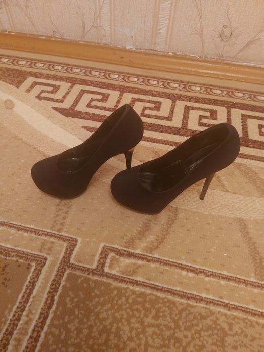 Продам новые туфли