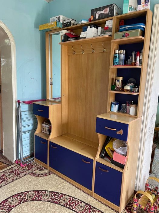 Срочно продам прихожую