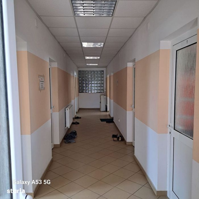 Clădire de vânzare în Curtea de Argeș.