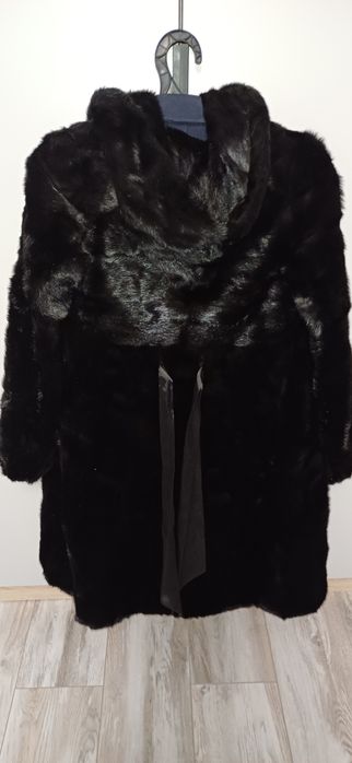 Продам норковую шубу