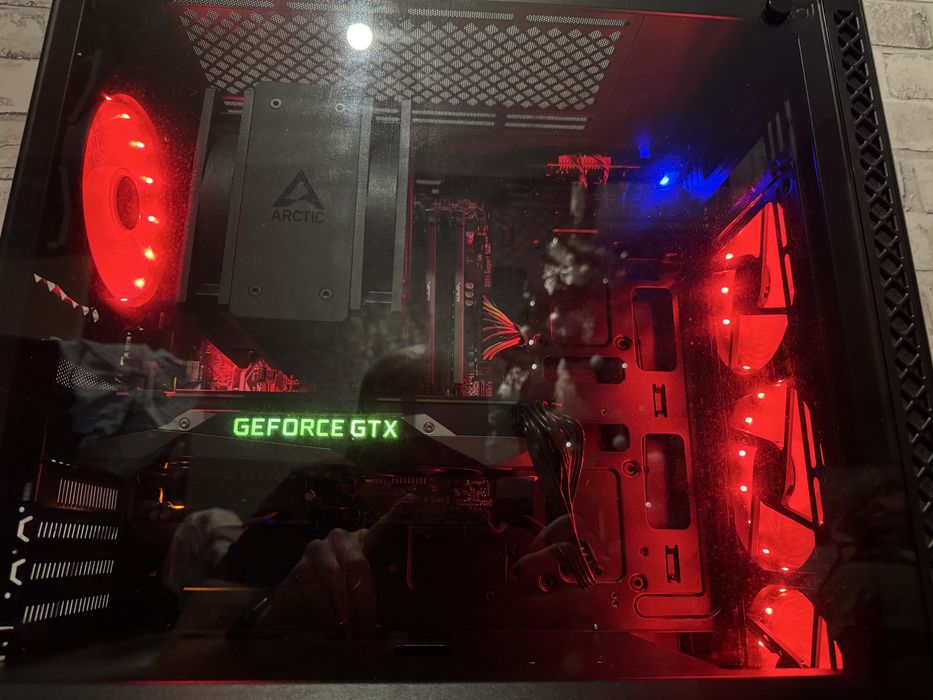 Gaming PC / Работна станция Ryzen 5 5600G / GTX 1070 8GB / 16GB / Samsung SSD