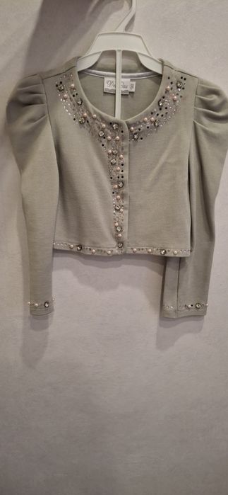 Продам костюм для девочки