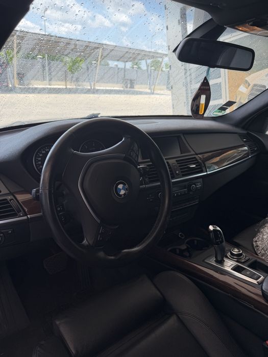BMW X5 2010 — imagine 5