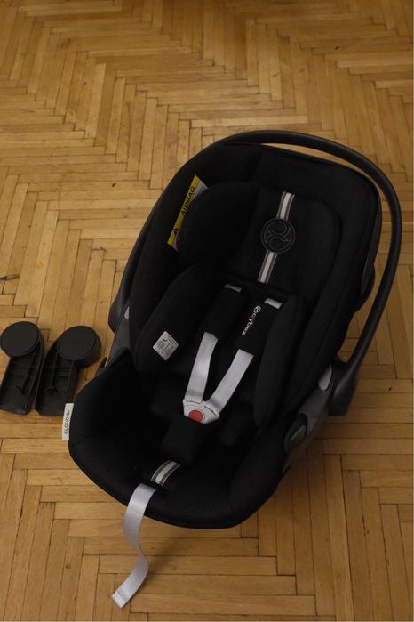 Vand scoica Cybex Cloud G I-Size Plus- Moonblack