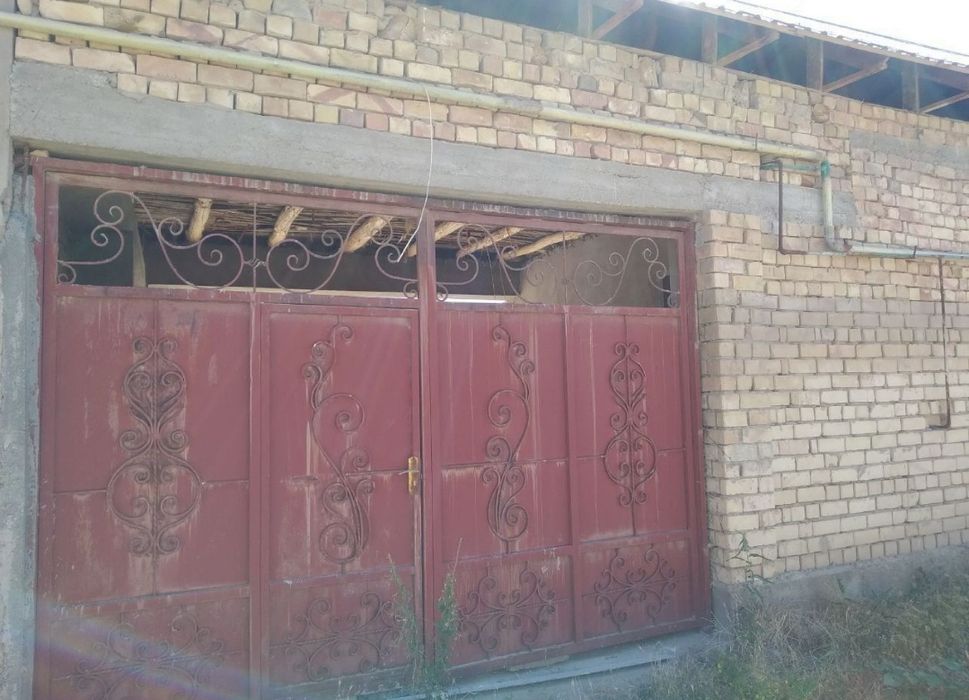 Продам и обмен на квартиру на дачу свою в Чирчике 6 соток, 3х комнатны