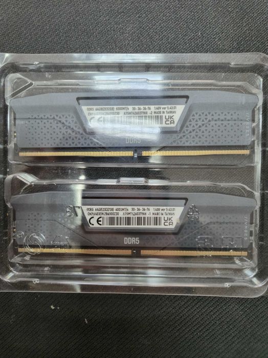 Рам памет Corsair Vengeance RGB 64GB (2x32GB), DDR5, 6000MT/s