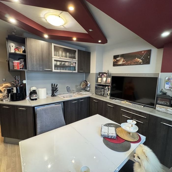 Продава се Тристаен апартамент в Варна, Владислав Варненчик - 68 кв.м за 2309 €/кв.м - Снимка #1