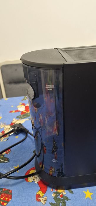 Vând expressor cafea Beko CE4500 + râșniță cafea