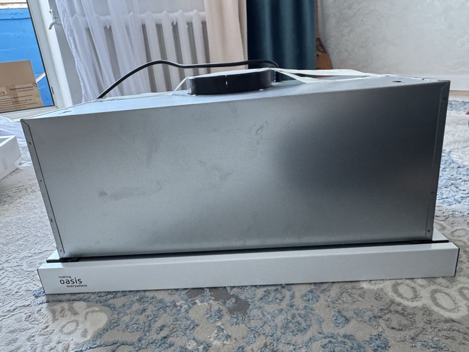 Продам кухонную вытяжку