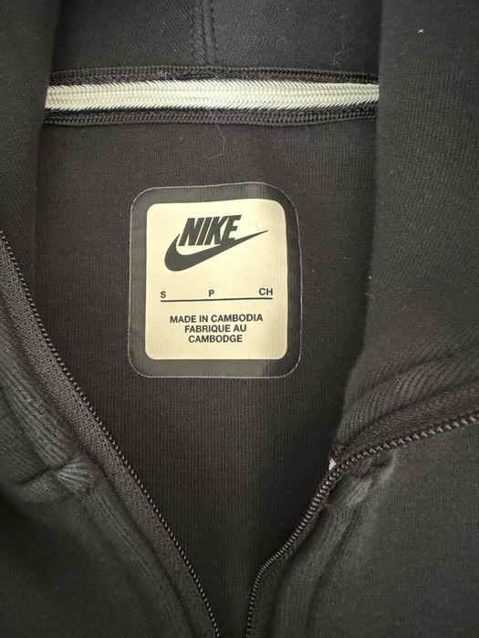 Nike tech fleece woman