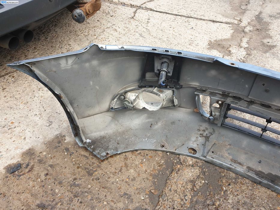 Bara Spoiler Fata cu Grile Proiectoare si Spalatoare Faruri Skoda Octavia 2 FL Facelift 2008 - 2013 Culoare LF5X [K7895]