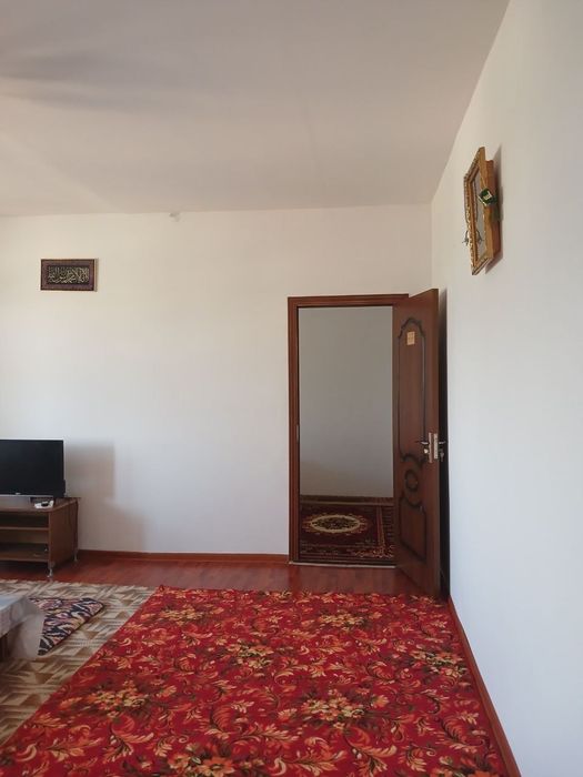 ARENDA Kvartira Chirchiq shahrida  desyatiyda joylashgan 2 xonali