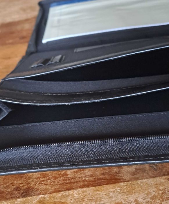 папка за документи с цип луксозна кожена черна Марксман Marksman А4