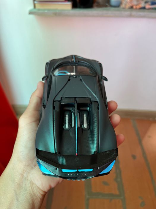 Bugatti Divo 1/24