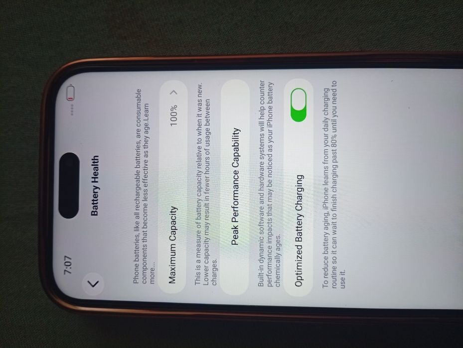 iPhone 17 pro max contrafăcut