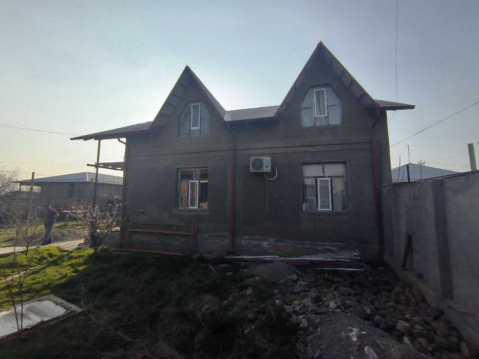 Sotiladi 6 sotix hovli Yangibozor Продается 6 соток участок Янгибазар