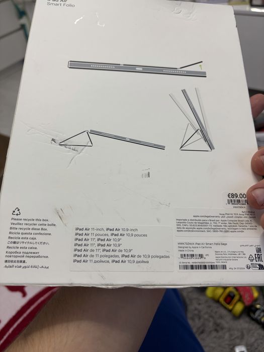 Vand huse originale noi ipad air 11 inch