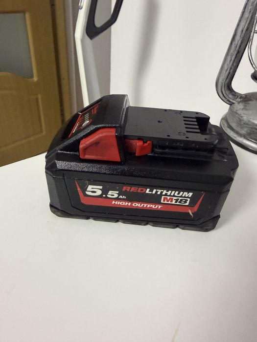 Vand Baterie Milwaukee M18 5.5 Amperi High Output