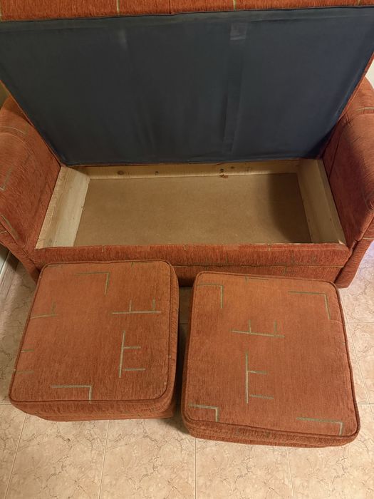 Двуместен диван с две табуретки – брик (керемиден цвят)