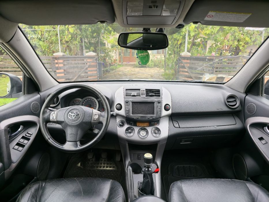 Vând Toyota rav4 2009