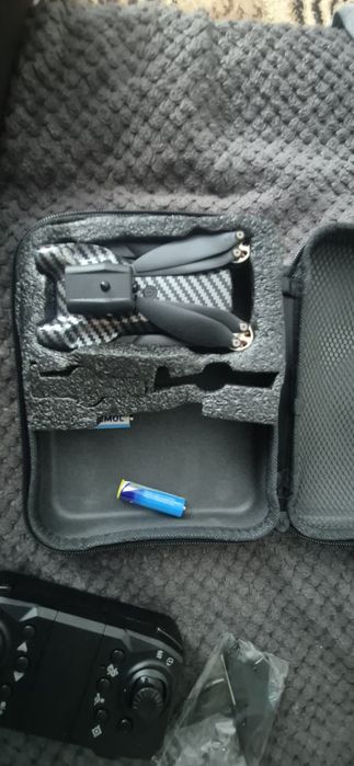 Продам квадрокоптер модель  jjrc h106