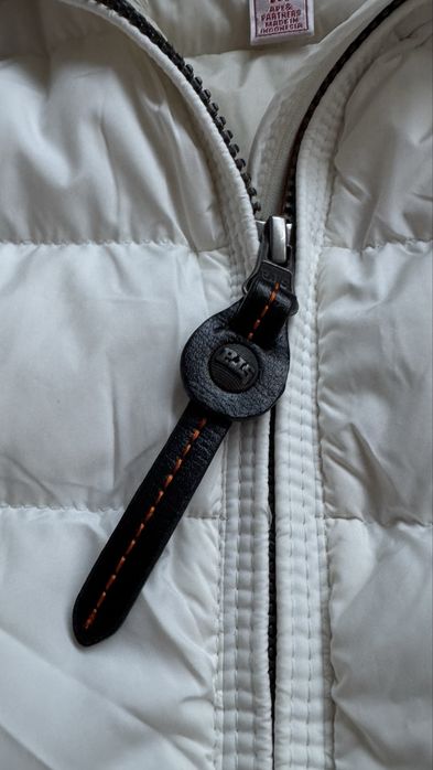 Нов дамски пухен елек,грейка Parajumpers размер М