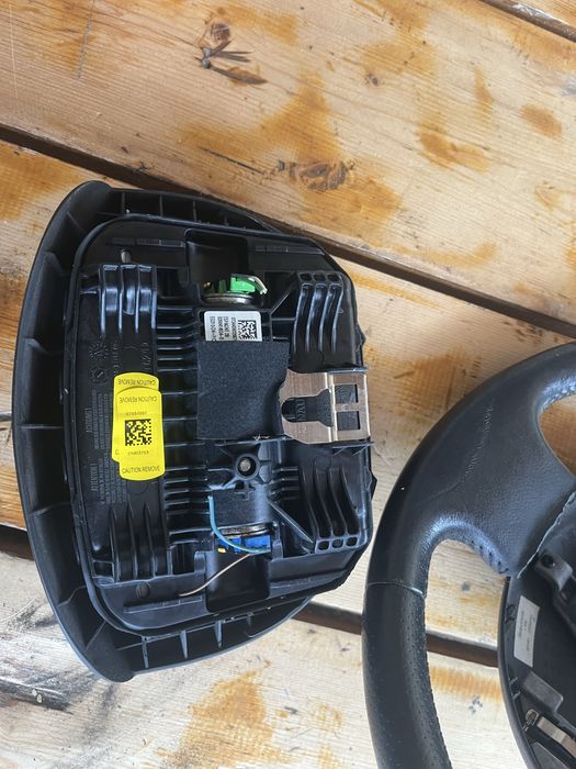 Volan renault megane 2 in stare foarte buna !