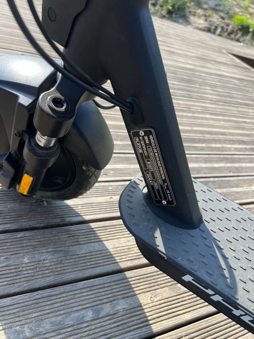 Vând trotineta electrica ducati