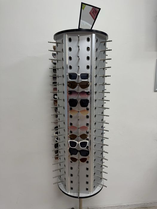 Стойка + слънчеви очила