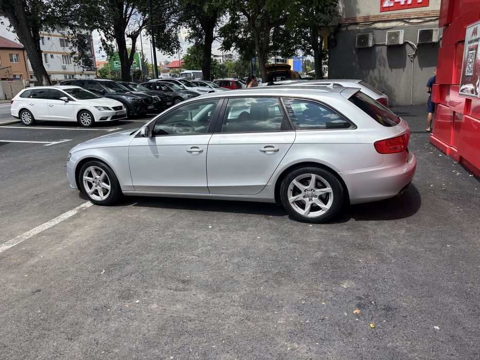 AUDI A4 Avant 2011 — imagine 3