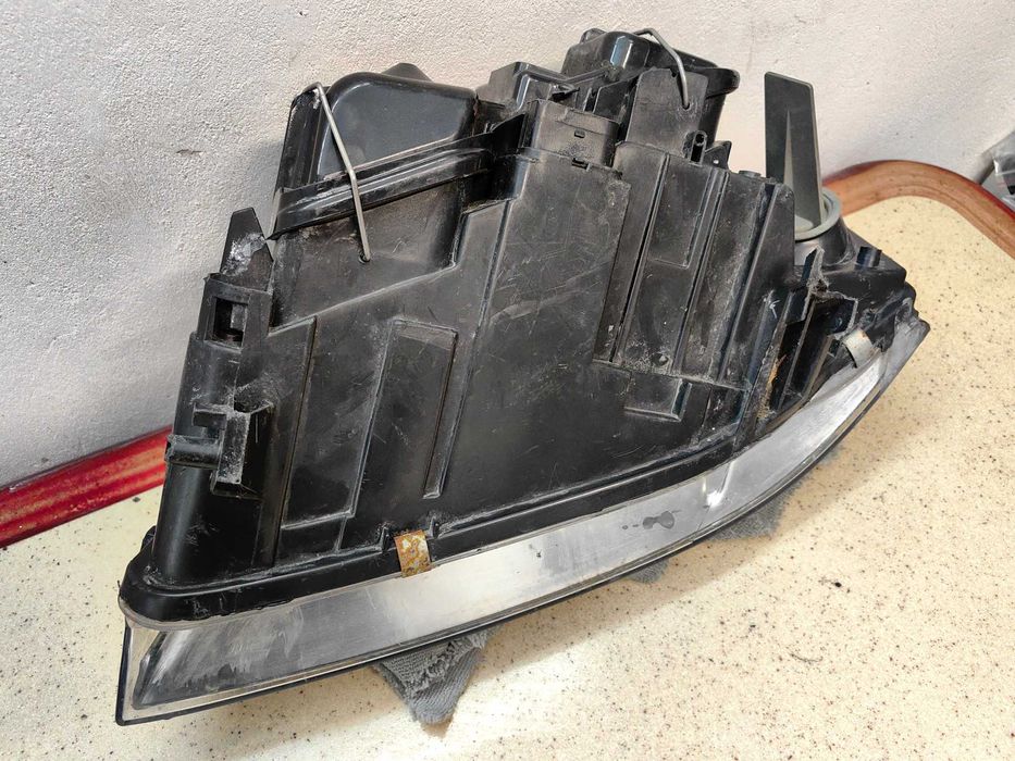 Фар  Audi A6 C5  Ауди А6 Ц5