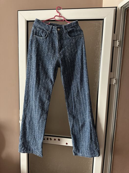 Продавам дънки в отлично състояние !