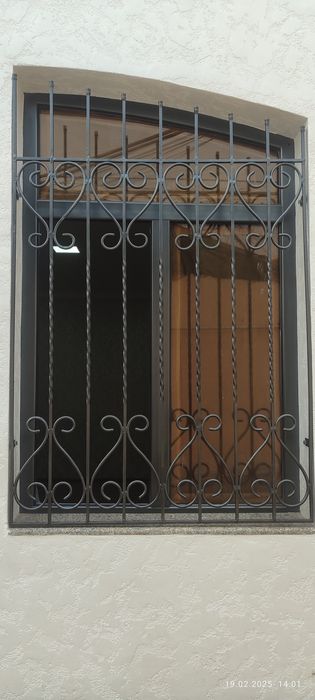 Akfa kraska alukobond kraska temir darvoza va  eshik boyash. Svarka