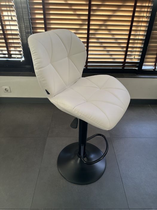 Бар Стол Avenue White– 24м гаранция и безплатна доставка до офис