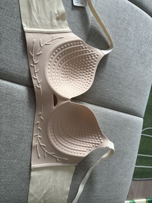 Бюстгальтер бесшовный