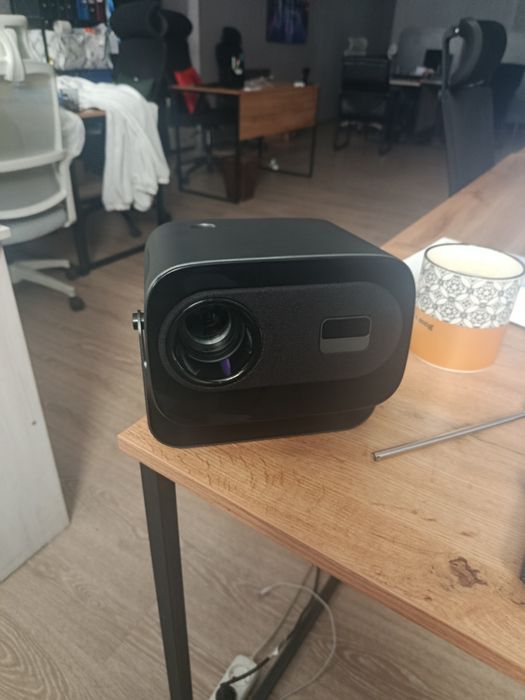 Proektor A 10+ android 13 smart