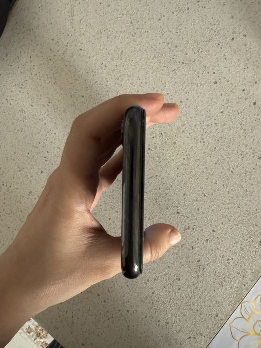 Продам Iphone  X