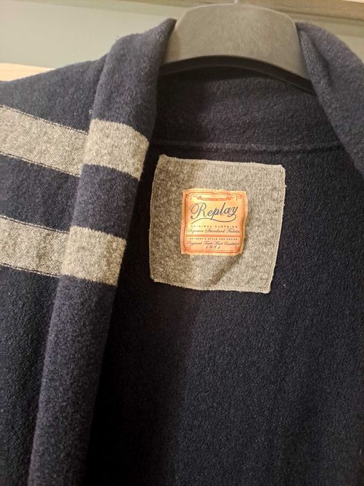 Дамски суитчери и блузи