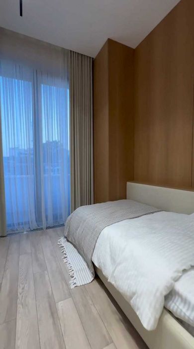 4-комнатная с дизайнерским ремонтом в Infinity, центр Ц1`