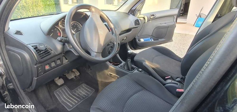 Пежо 206+ / Peugeot 206+ 1.4 hdi НА ЧАСТИ!