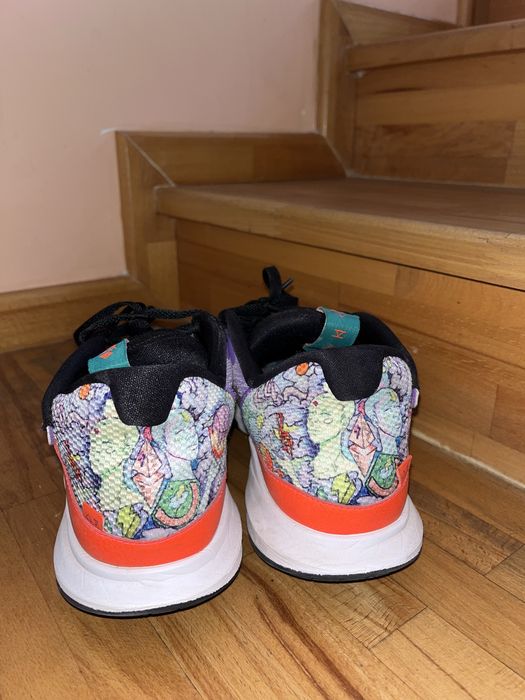 Adidasi Nike Kyrie 5