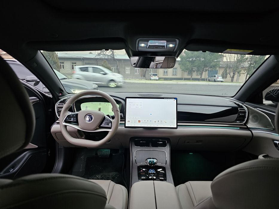 BYD.Han.Lidarli.Bitta matorli. 701km. Yili 2024. Yurgani 14000. Narxi