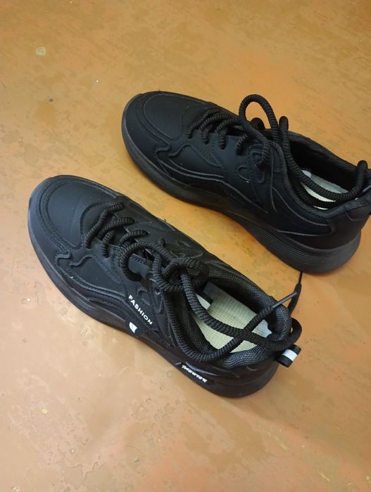 Крассовки женские