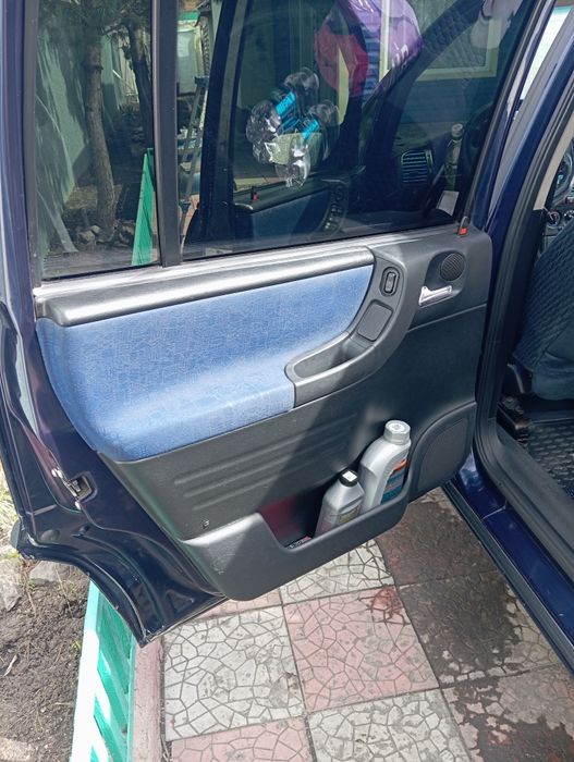 Продаю Опель Зафира А