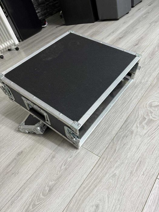 Vand Rack cutie puteri 2U