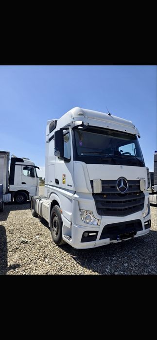 Mercedes, Actros