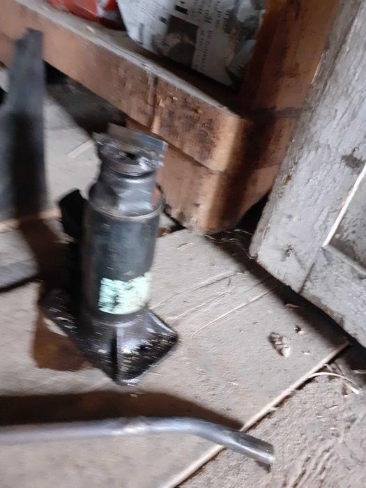 Продам домкрат гидравлический